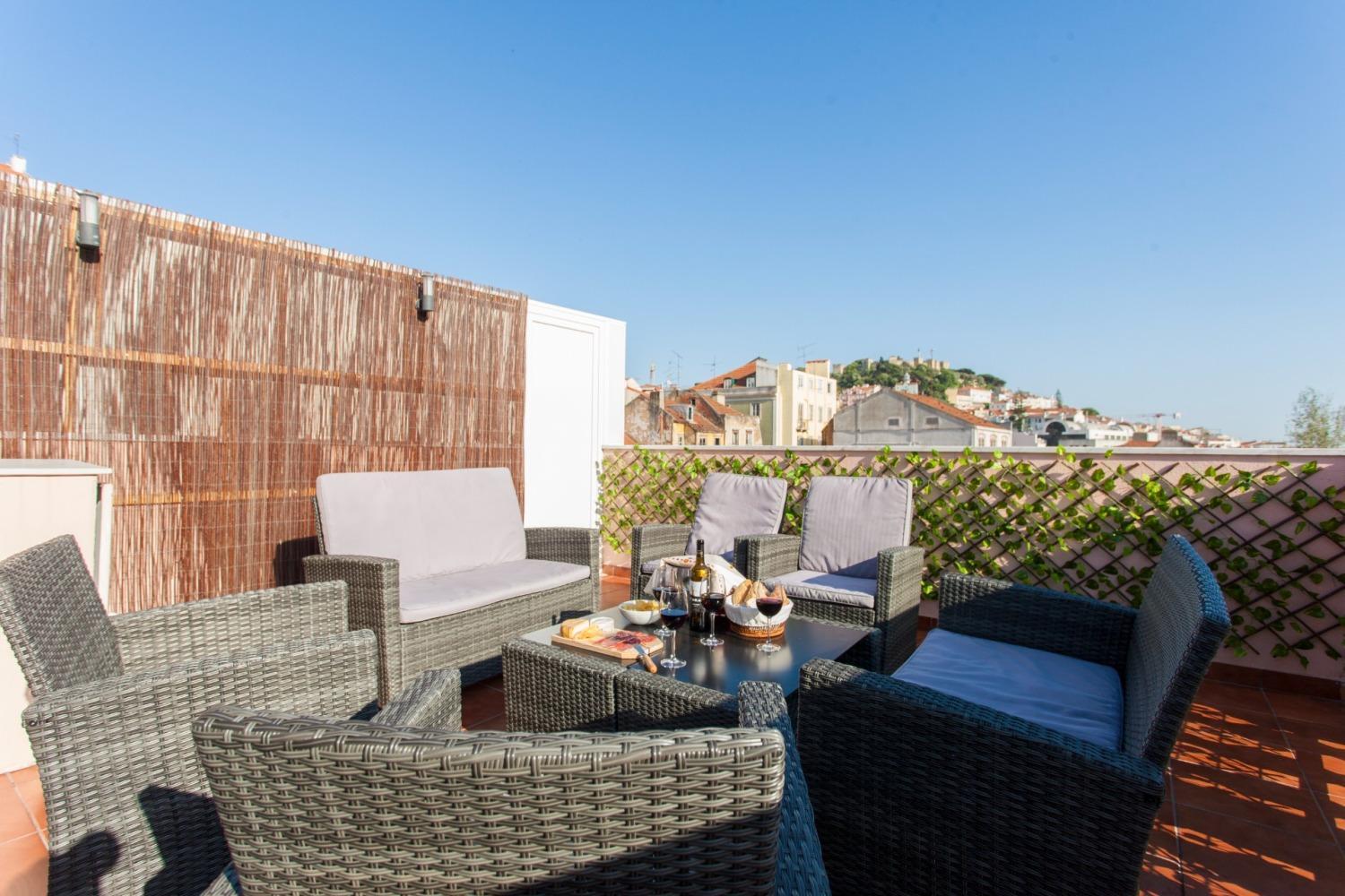 Open Trace 2 Bedroom Located Centeral * Lisbon